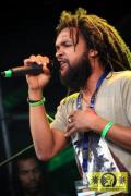 Micah Shemaiah (Jam) with The Suns Of Dub 21. Reggae Jam Festival, Bersenbrueck 24. Juli 2015 (3).JPG